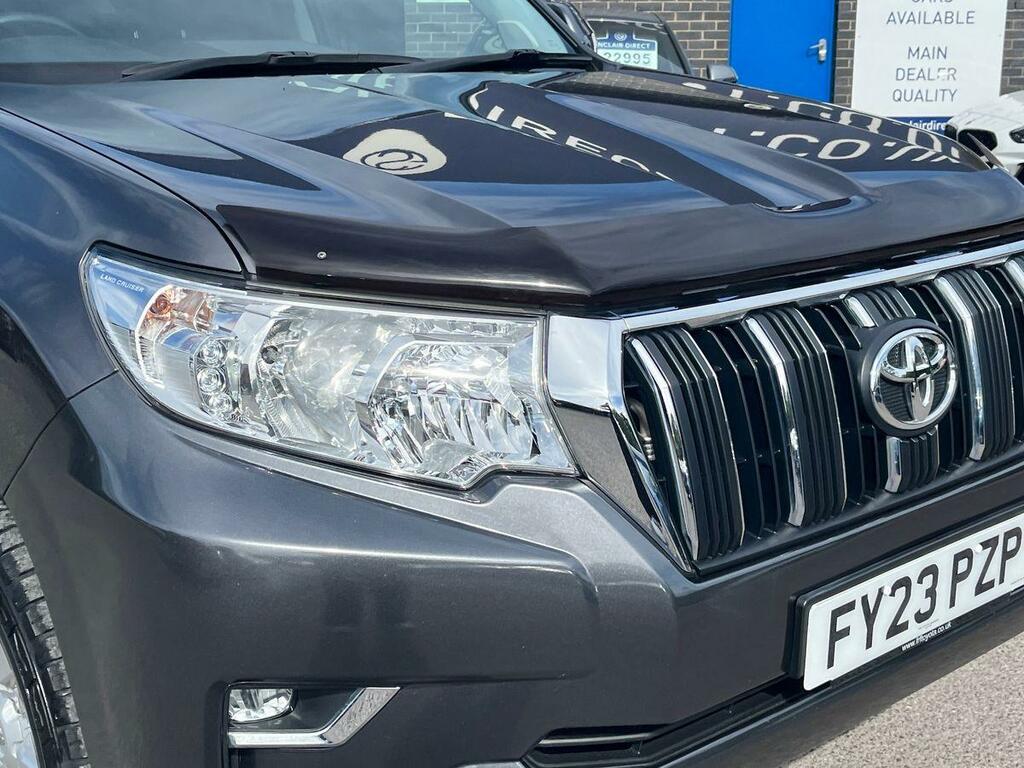 Toyota Land Cruiser 2.8D Active Grey #16
