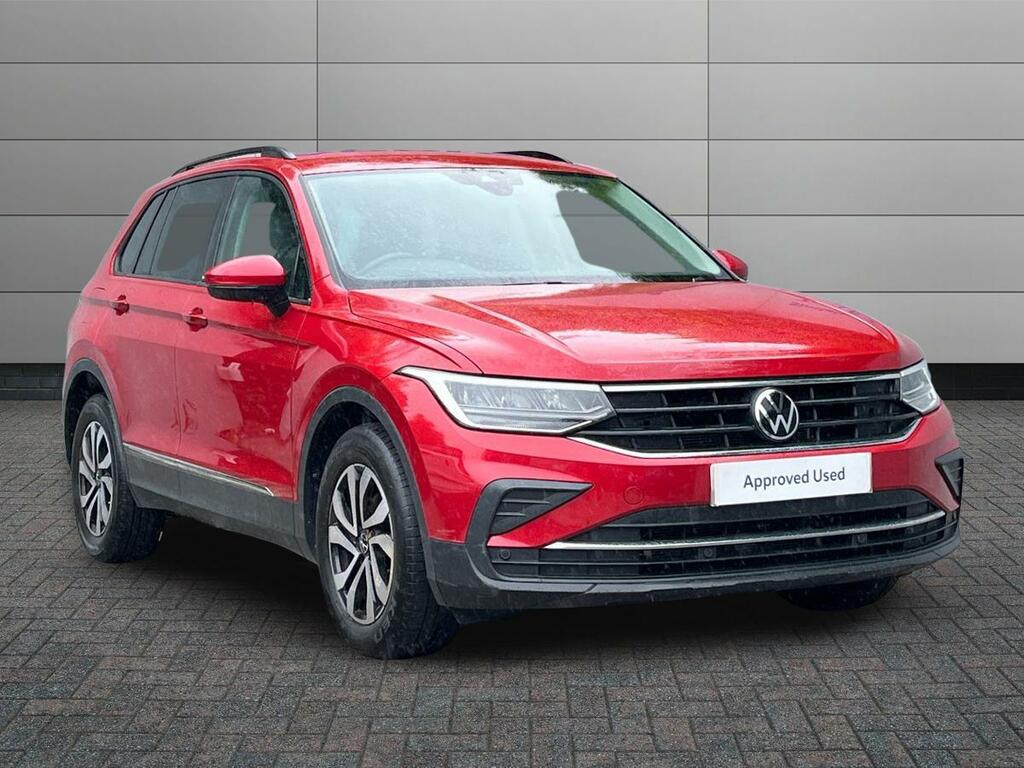 Volkswagen Tiguan 1.5 Tsi Active Suv Euro 6 Ss Red