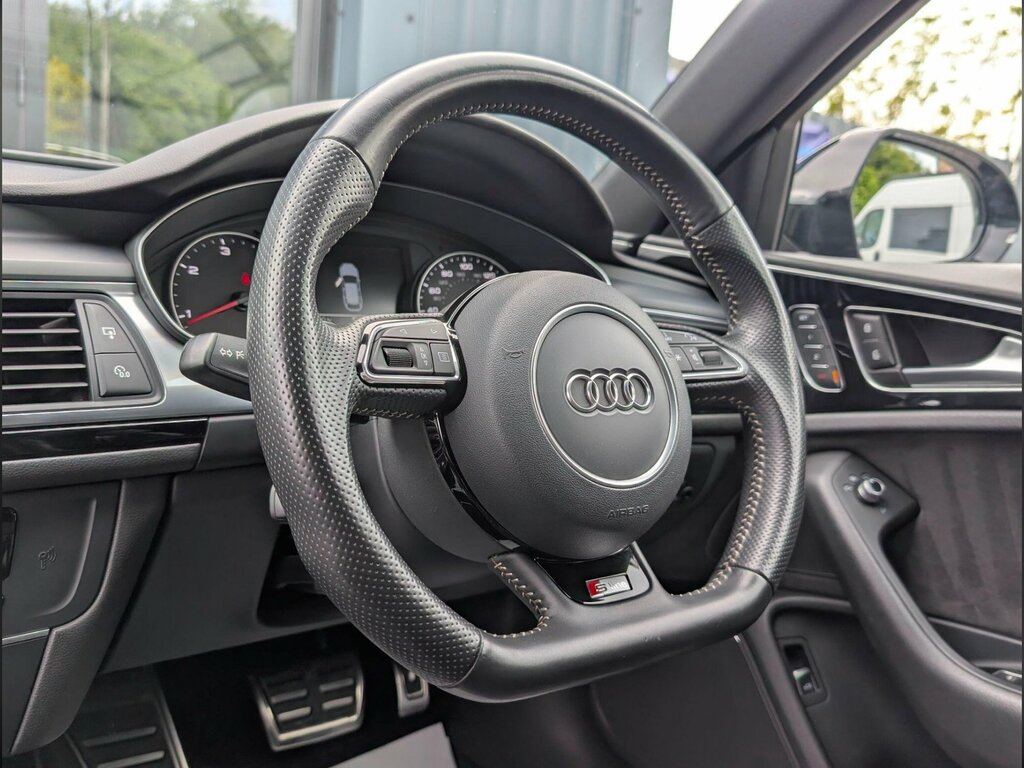 Audi A6 Avant 2.0 Avant Tdi Ultra Black Edition 188 Bhp Blue #37