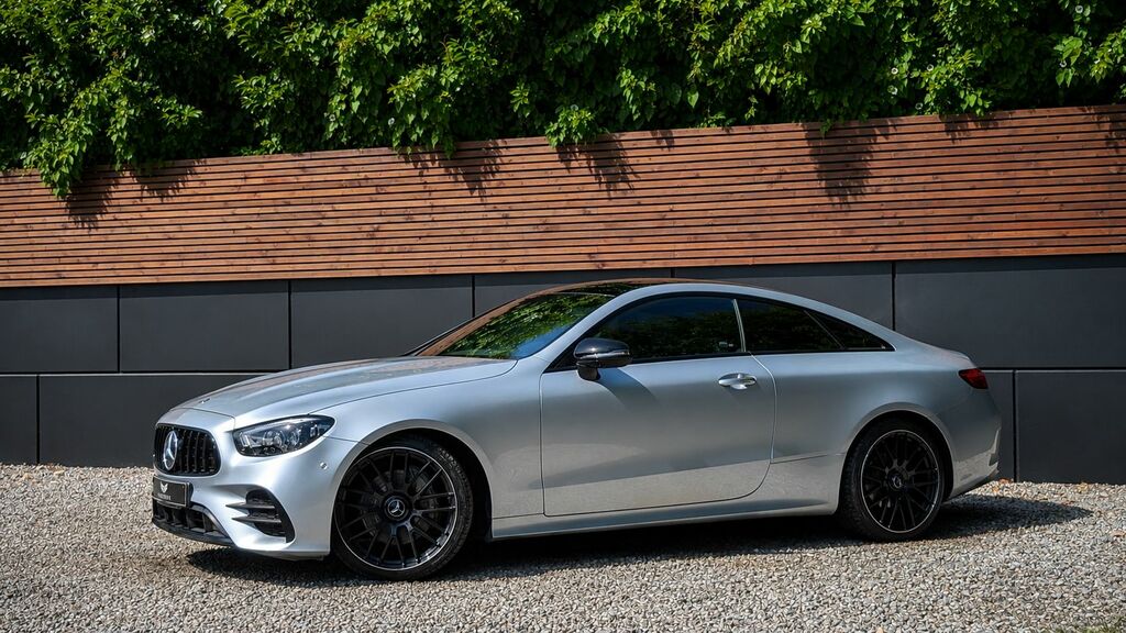 Mercedes-Benz E Class 2021 2.0 E220d Amg Line Premium Plus Coupe D FJ70USF Silver #2