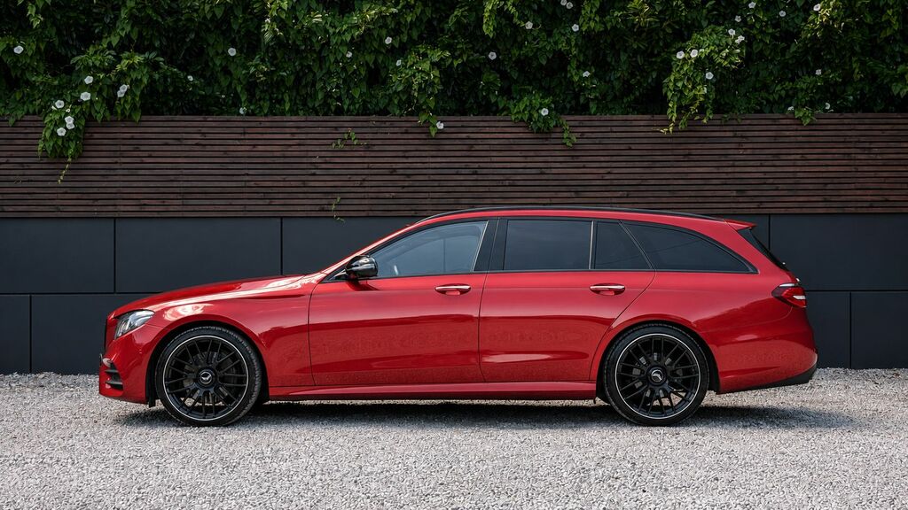 Mercedes-Benz E Class 2020 2.0 E220d Amg Line Night Edition Premium Plu KR20WNJ Red #5