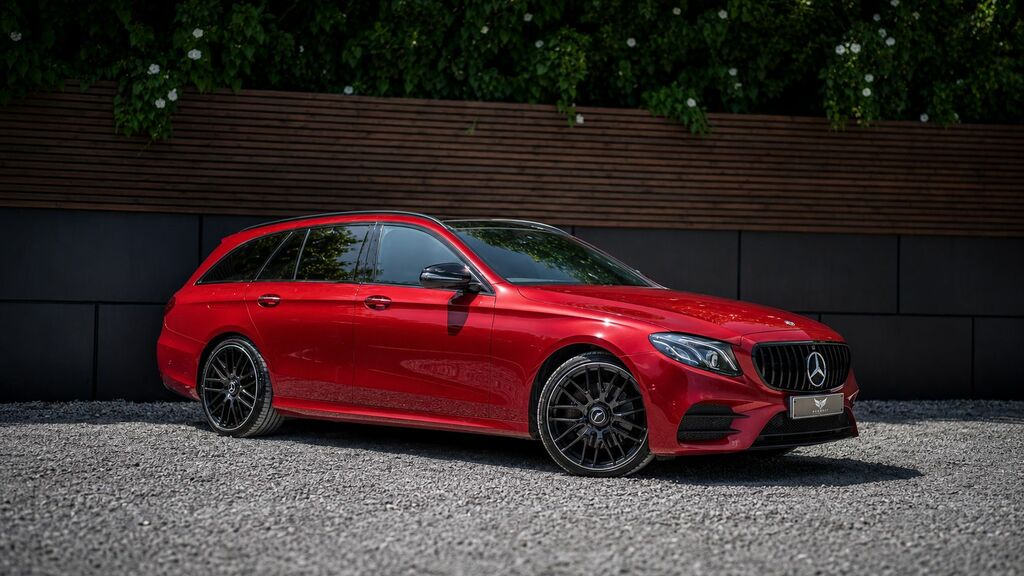 Mercedes-Benz E Class 2020 2.0 E220d Amg Line Night Edition Premium Plu KR20WNJ Red #4