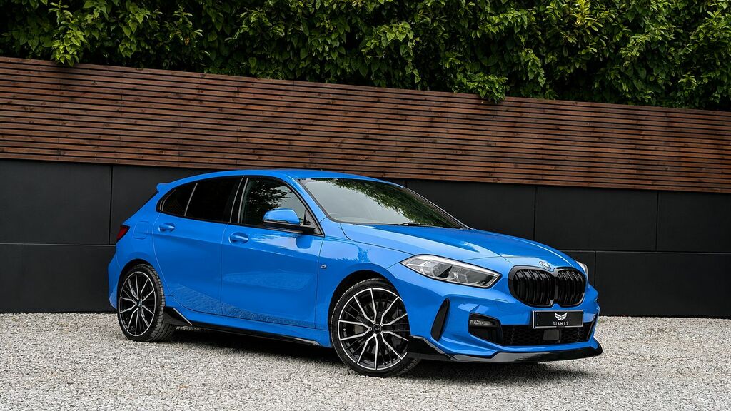 BMW 1 Series 2019 1.5 118I M Sport Hatchback Dct Eur AO69XEX Blue #4