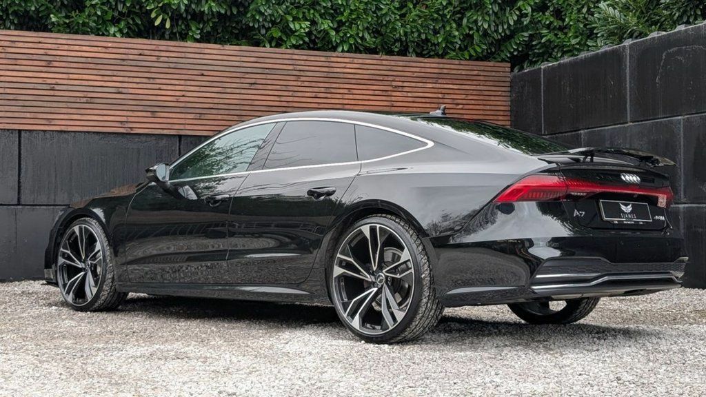 Audi A7 2023 2.0 Tfsi 45 Sport Sportback S Tron Black #4