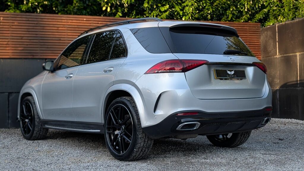 Mercedes-Benz GLE Class Estate Red #7