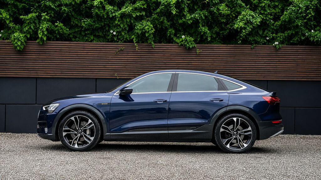 Audi E-tron 2022 50 Technik Sportback Quattr Blue #5
