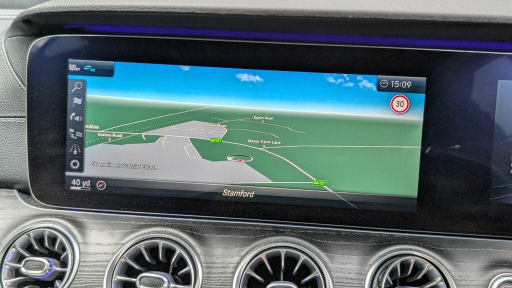 Mercedes-Benz E Class E220d Amg Line 9G-tronic Red #19