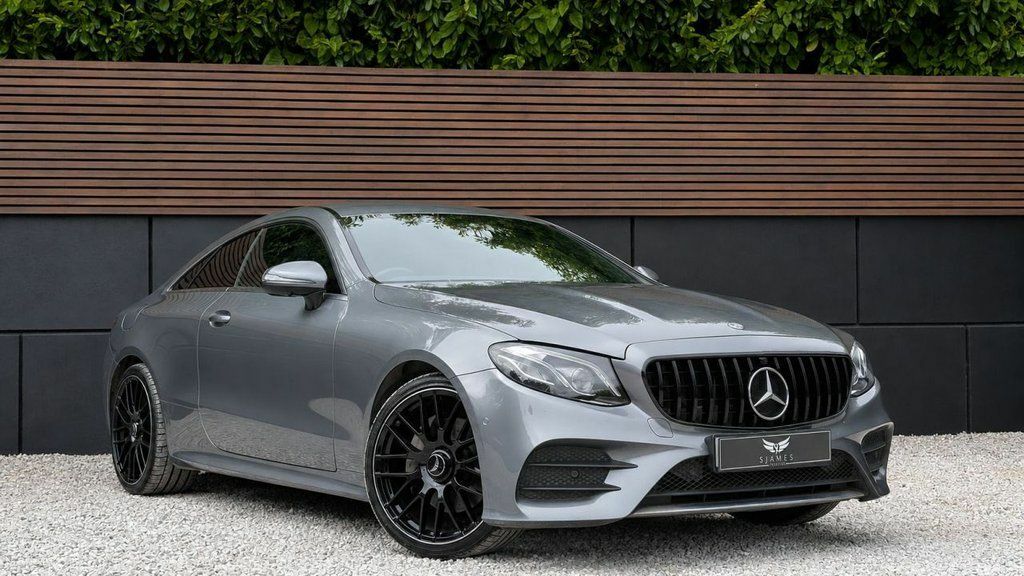 Mercedes-Benz E Class 2019 2.0 E300 Gpf Amg Line Coupe G-tron Grey #3