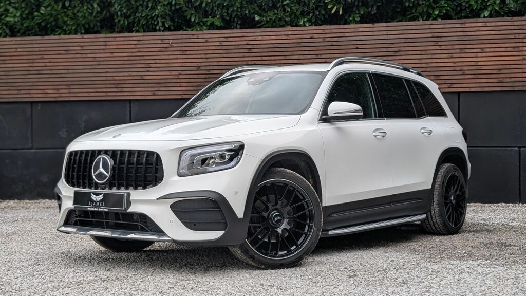 Mercedes-Benz GLB Class 2023 1.3 Glb200 Amg Line Premium Suv White #2