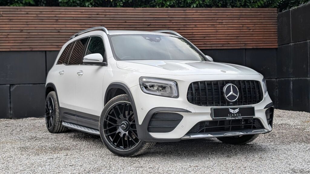 Mercedes-Benz GLB Class 2023 1.3 Glb200 Amg Line Premium Suv White #3