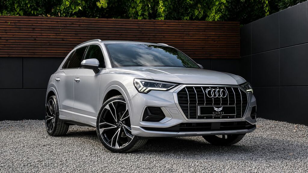 Audi Q3 2021 1.5 Tfsi Cod 35 Sport Suv E Silver #3