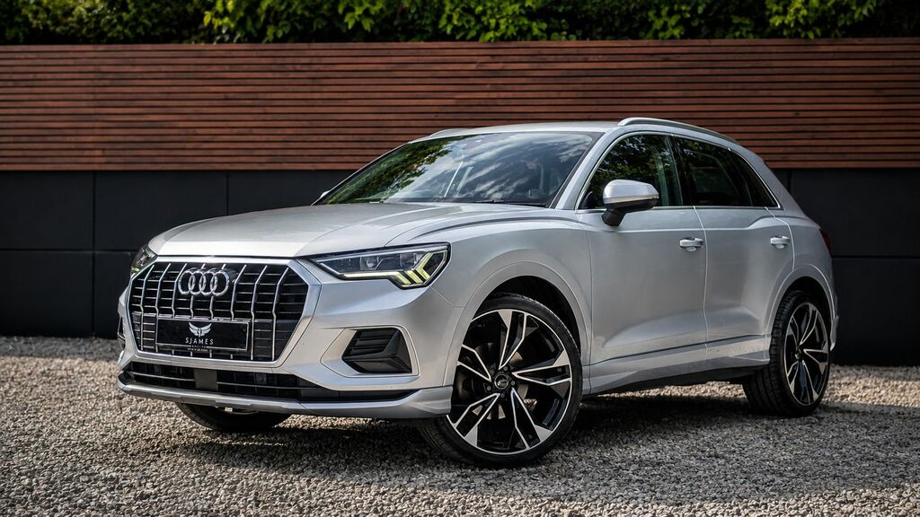Audi Q3 2021 1.5 Tfsi Cod 35 Sport Suv E Silver #2