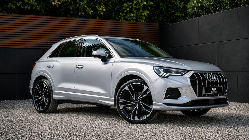 Audi Q3 2021 1.5 Tfsi Cod 35 Sport Suv E Silver #4