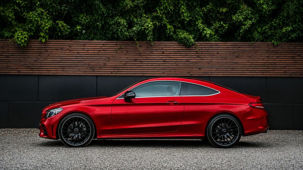 Mercedes-Benz C Class 2019 1.5 C200 Mhev Amg Line Premium Coupe Pe Red #4