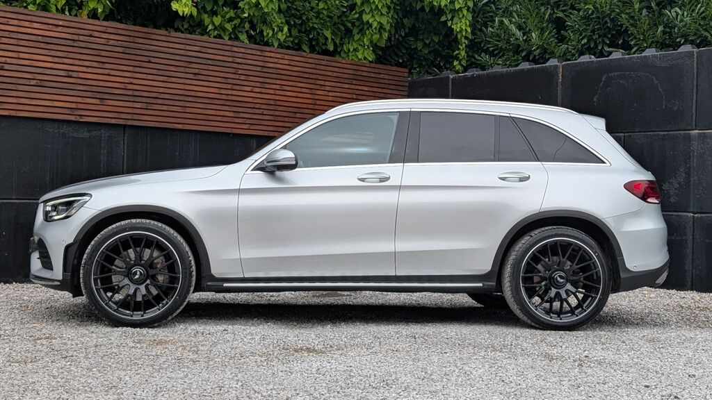 Mercedes-Benz GLC Class 2022 2.0 Glc300d Amg Line Premium Suv Silver #5
