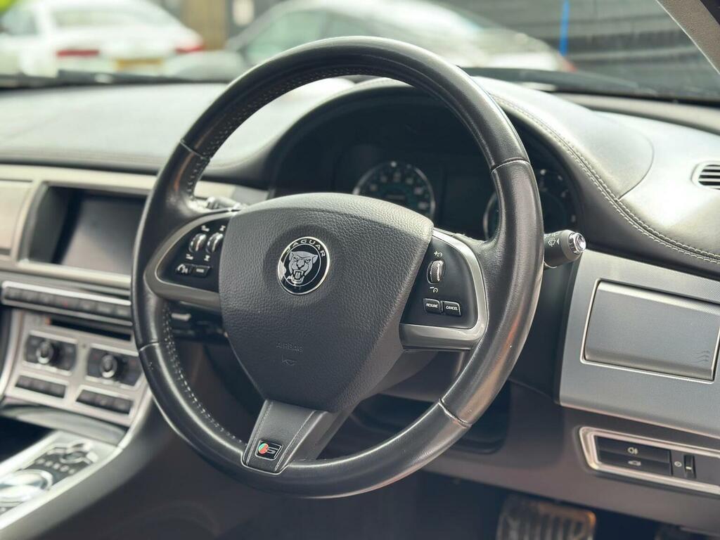 Jaguar XF 2.2D 200 Premium Luxury Grey #33
