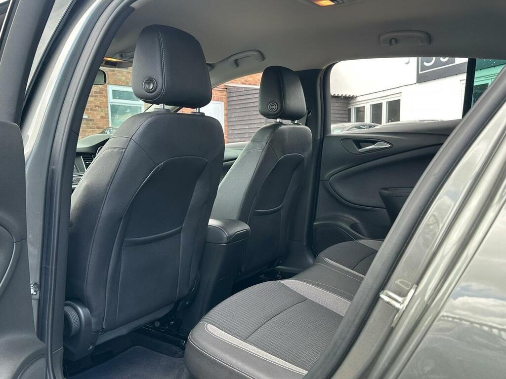 Vauxhall Astra 1.5 Turbo D Black #20