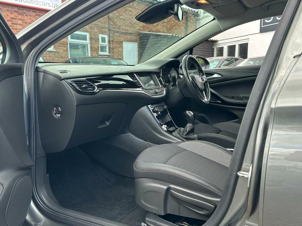 Vauxhall Astra 1.5 Turbo D Black #31