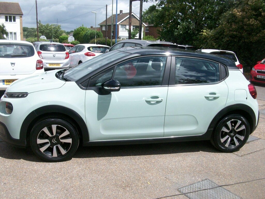 Citroen C3 1.2 Puretech Feel Euro 6 Green #2
