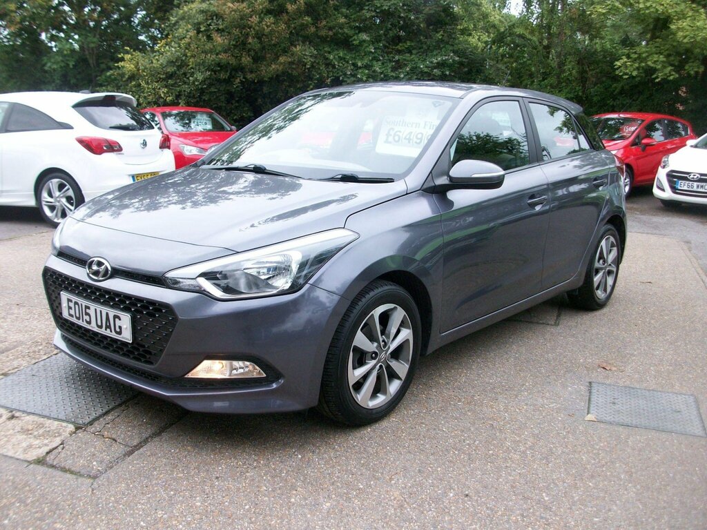 Hyundai I20 1.2 Blue Drive Se Euro 6 Ss Grey #3