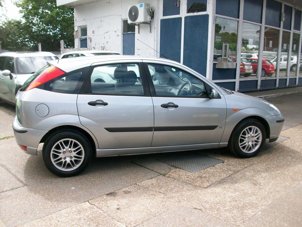 Ford Focus  Black #6