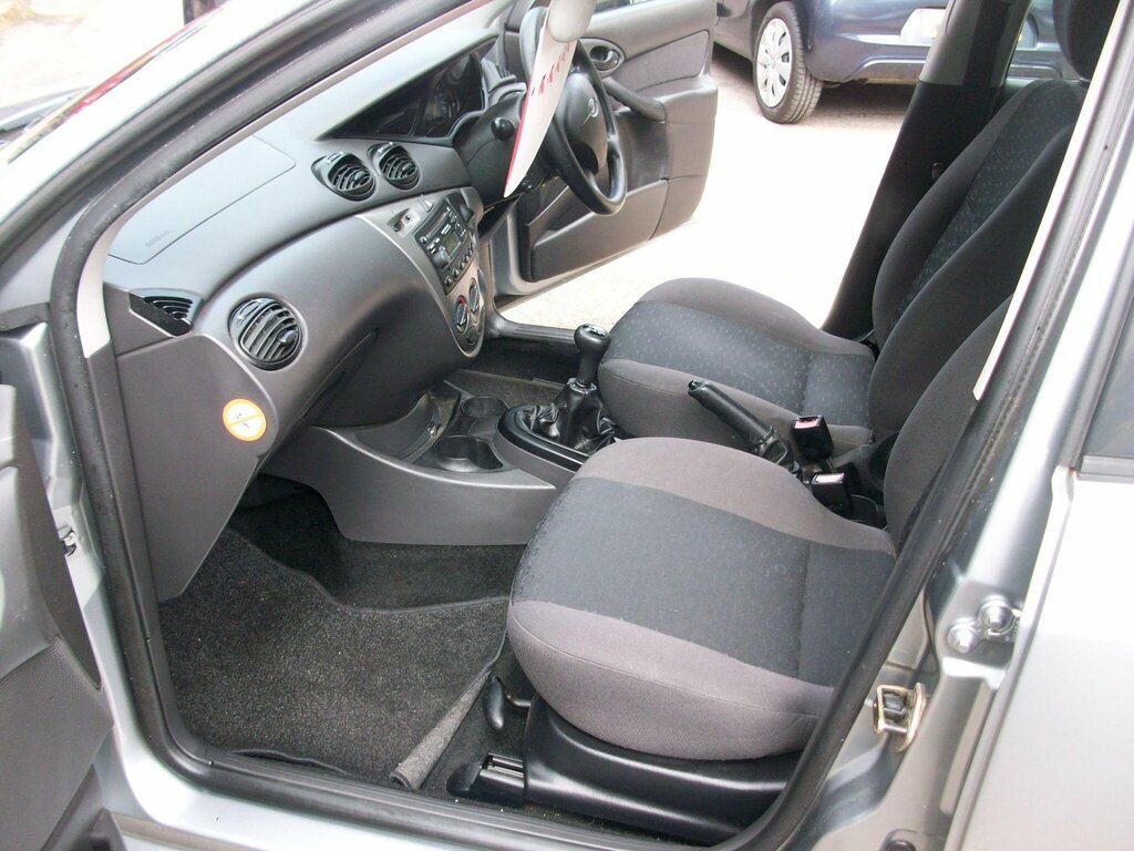 Ford Focus  Black #9