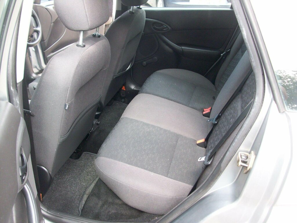Ford Focus  Black #10