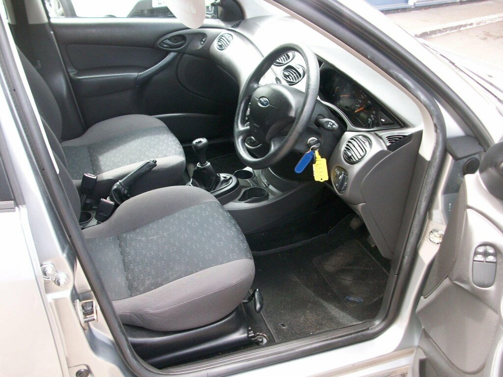 Ford Focus  Black #7