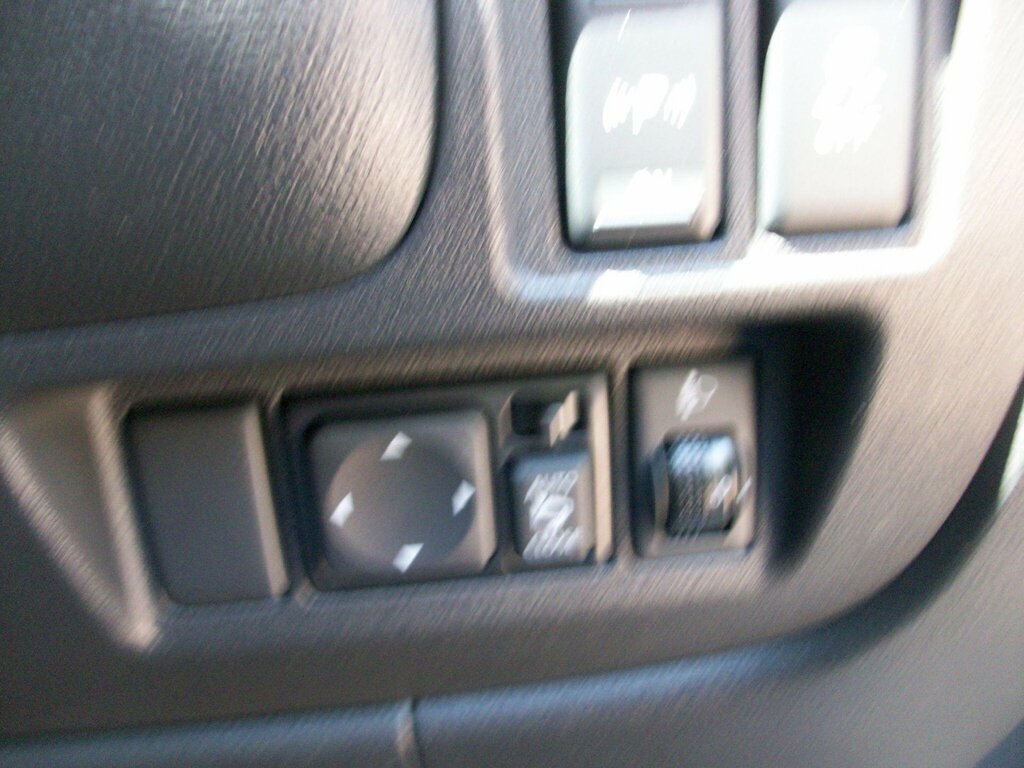 Nissan Micra Visia Blue #17