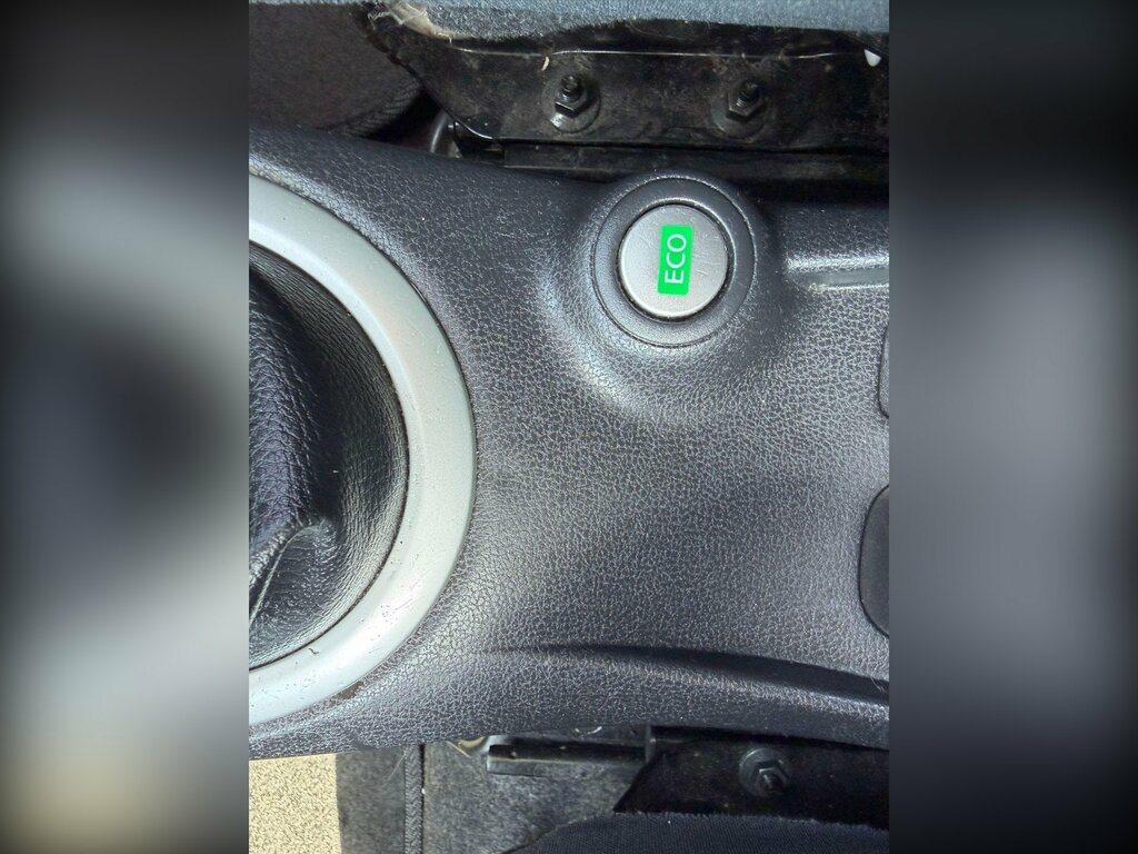 Nissan Note 1.2 Acenta Premium 80 Bhp Red #22