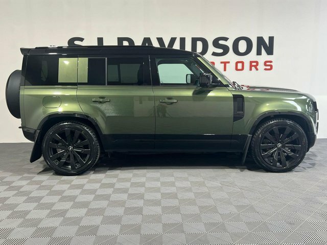 Land Rover Defender 110 2025 3.0 D250 Mhev X-dynamic Se Suv Aut Green #5