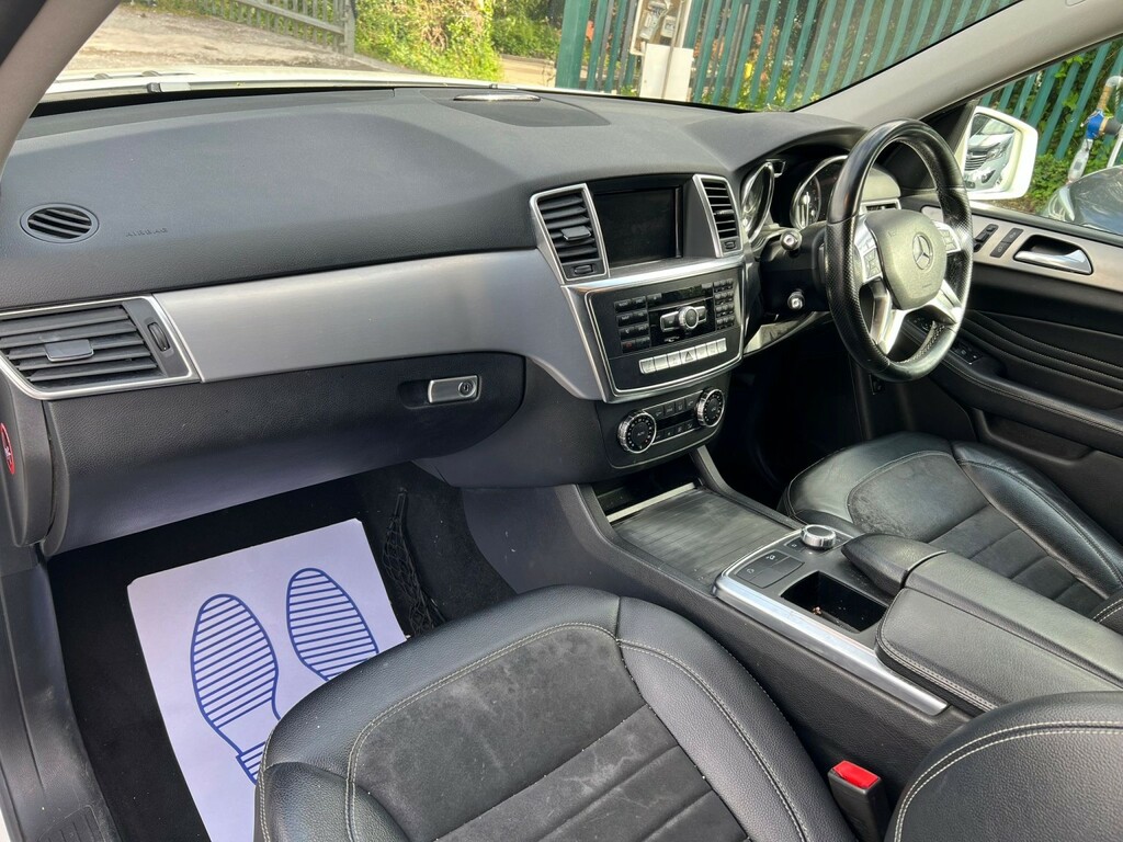 Mercedes-Benz M Class 3.0 Ml350 Bluetec Amg Sport 258 Bhp Panora White #14