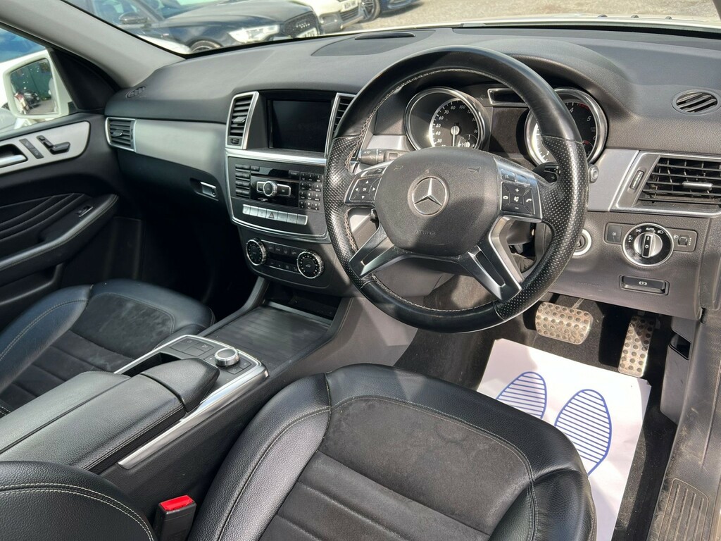 Mercedes-Benz M Class 3.0 Ml350 Bluetec Amg Sport 258 Bhp Panora White #9
