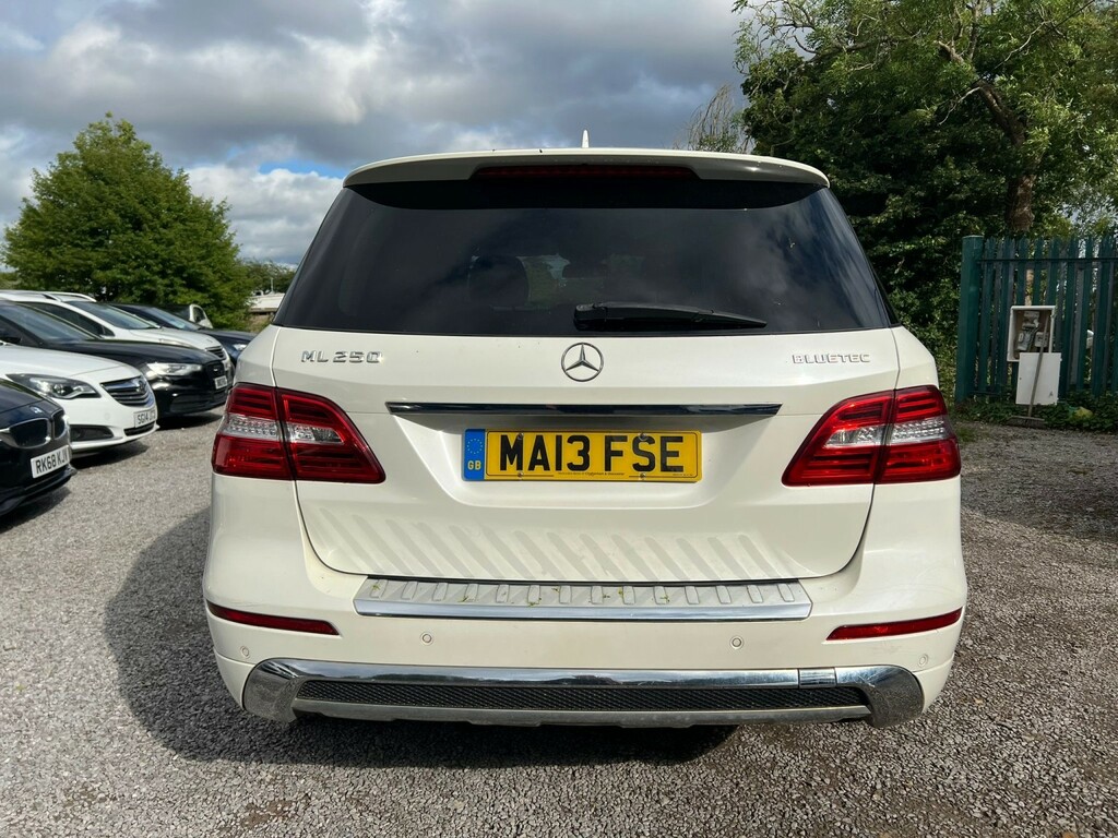 Mercedes-Benz M Class 3.0 Ml350 Bluetec Amg Sport 258 Bhp Panora White #7
