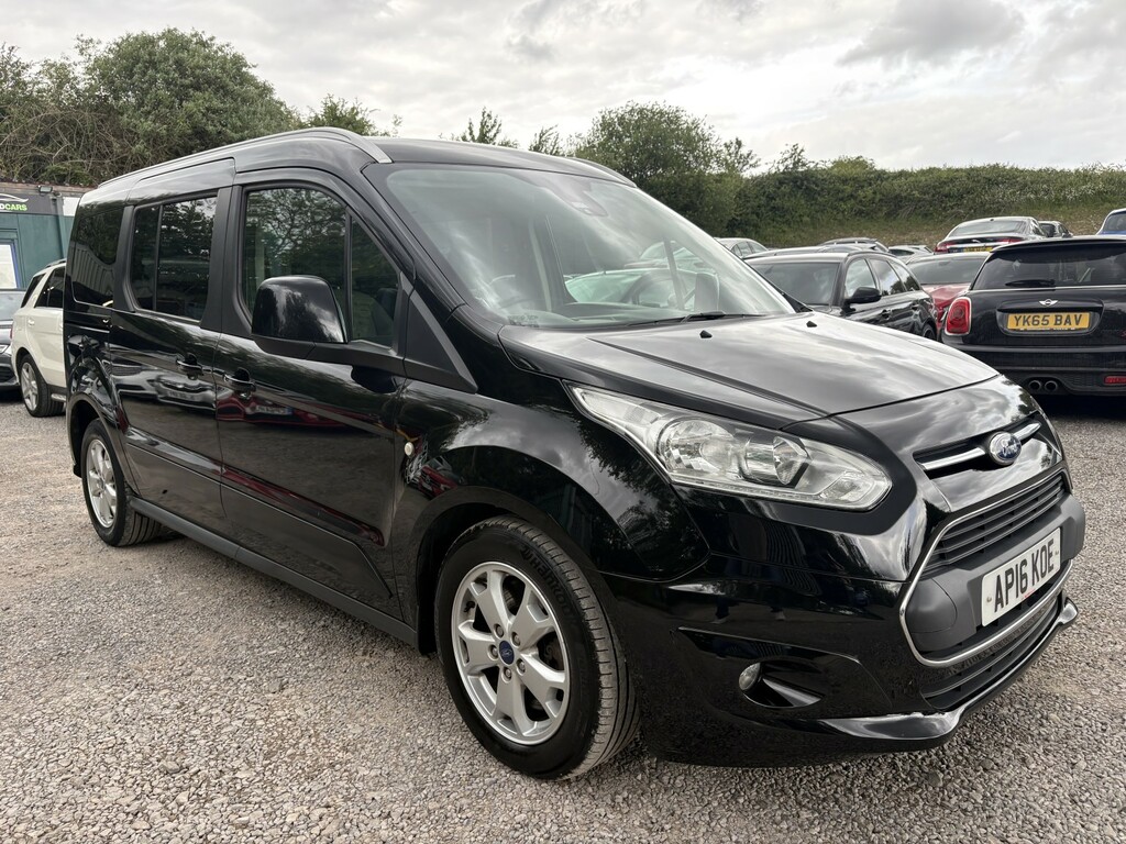 Ford Grand Tourneo Connect 1.5 Tdci Titanium Black