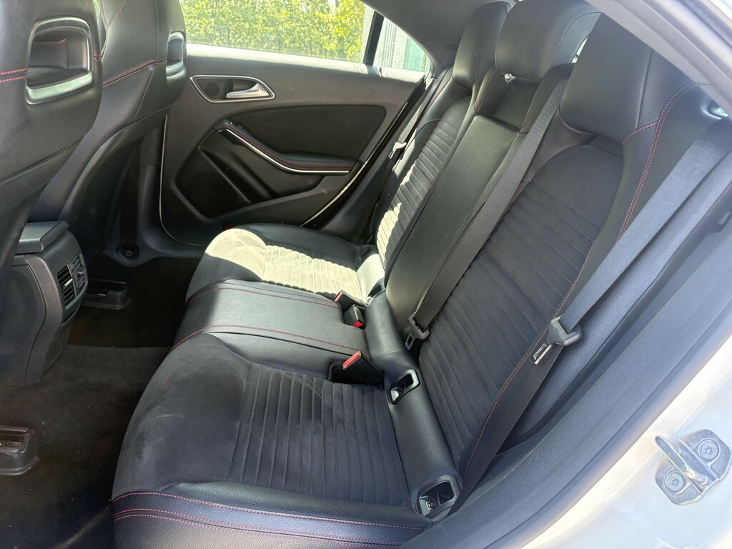 Mercedes-Benz CLA Class Cla 200 D Amg Line White #38