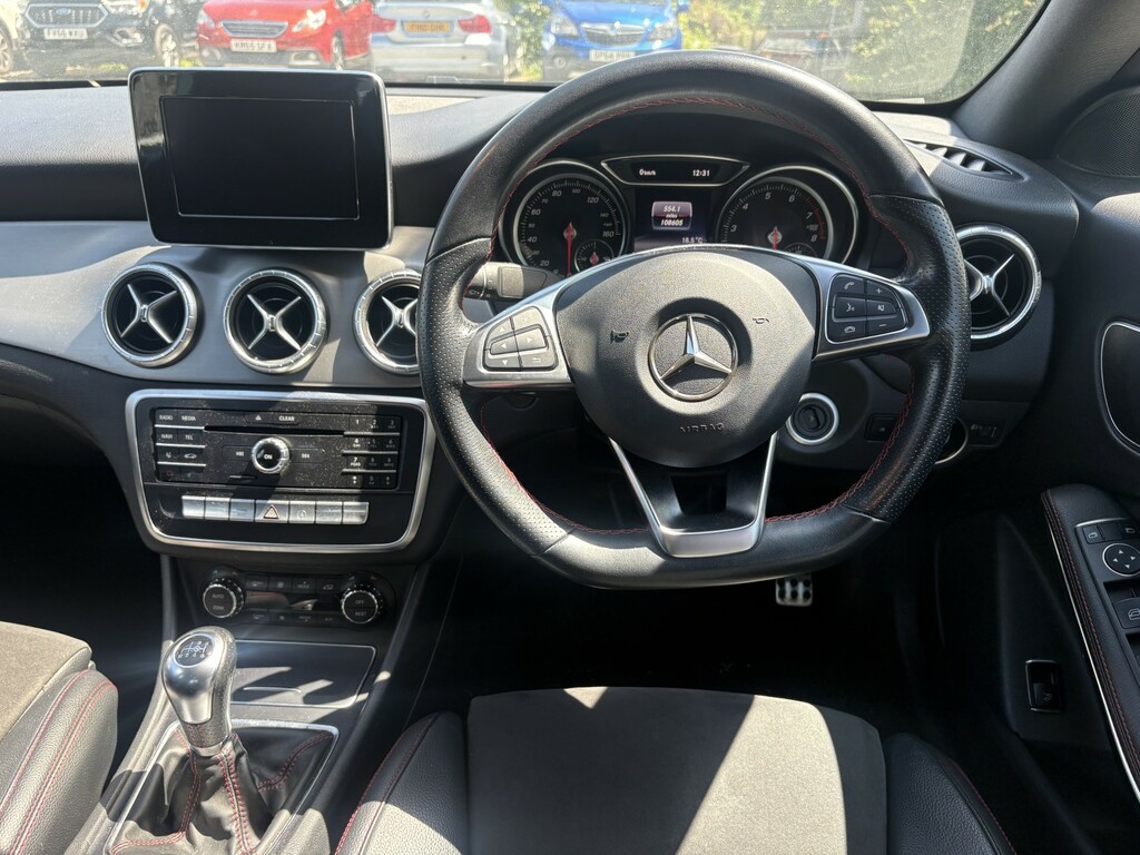 Mercedes-Benz CLA Class Cla 200 D Amg Line White #9