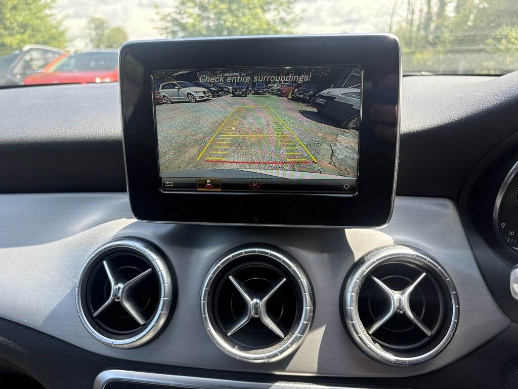 Mercedes-Benz CLA Class Cla 200 D Amg Line White #21