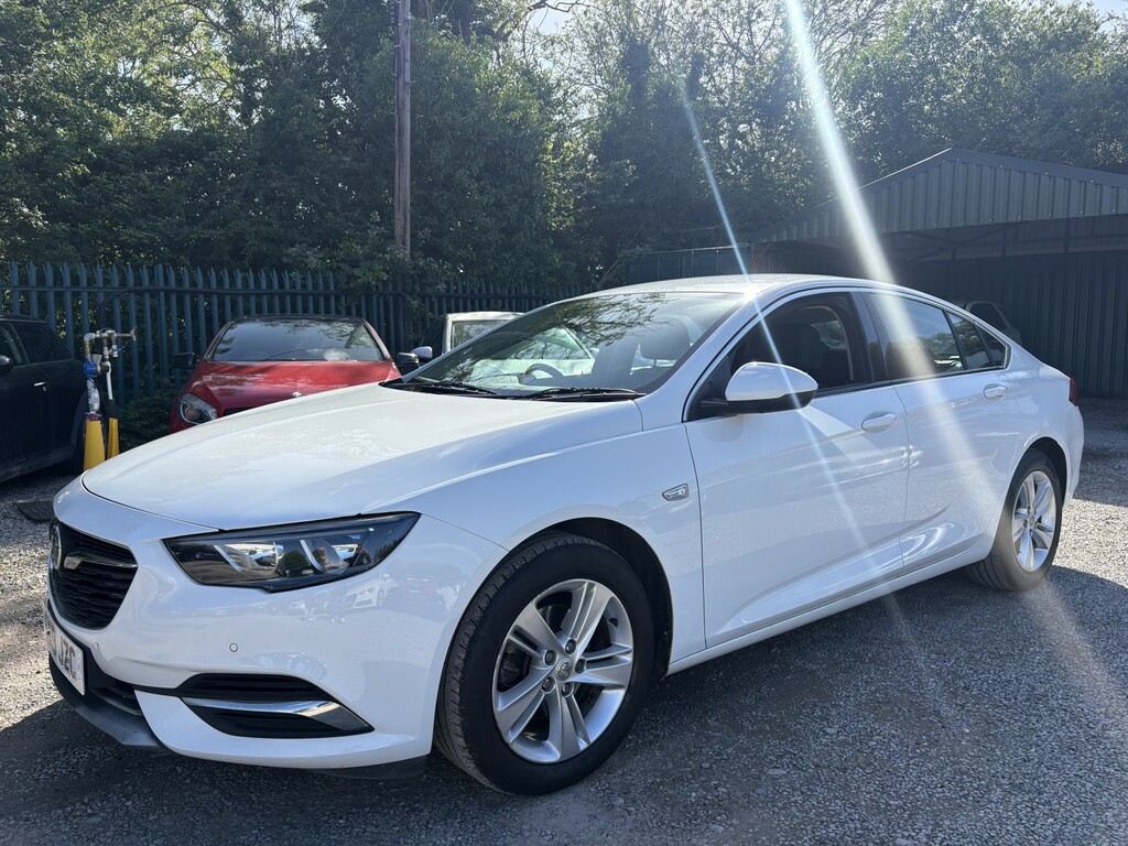 Vauxhall Insignia 1.5 I Turbo Gpf Tech Line Nav White #3