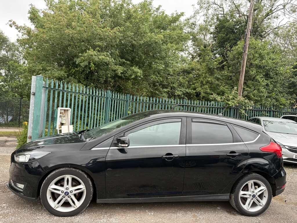 Ford Focus Hatchback 1.0 T Ecoboost Titanium 201818 CY18FBZ Black #4