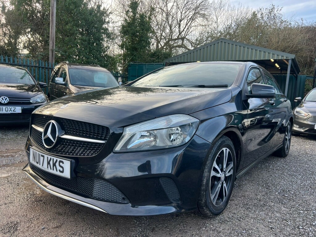 Mercedes-Benz A Class 1.5 A180d Se Black #3