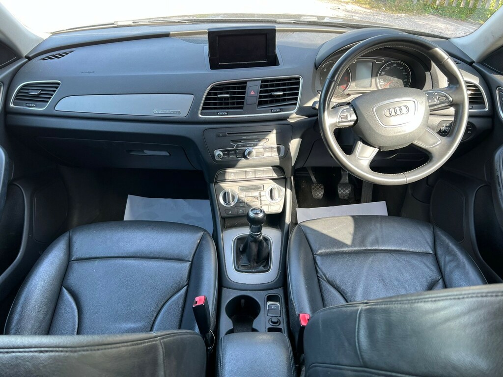Audi Q3 Diesel Black #12