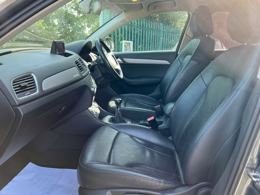 Audi Q3 Diesel Black #20