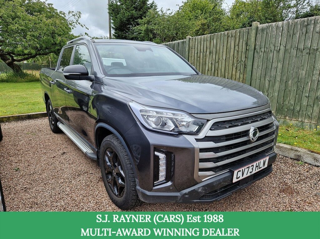 SsangYong Musso D Saracen Plus Grey