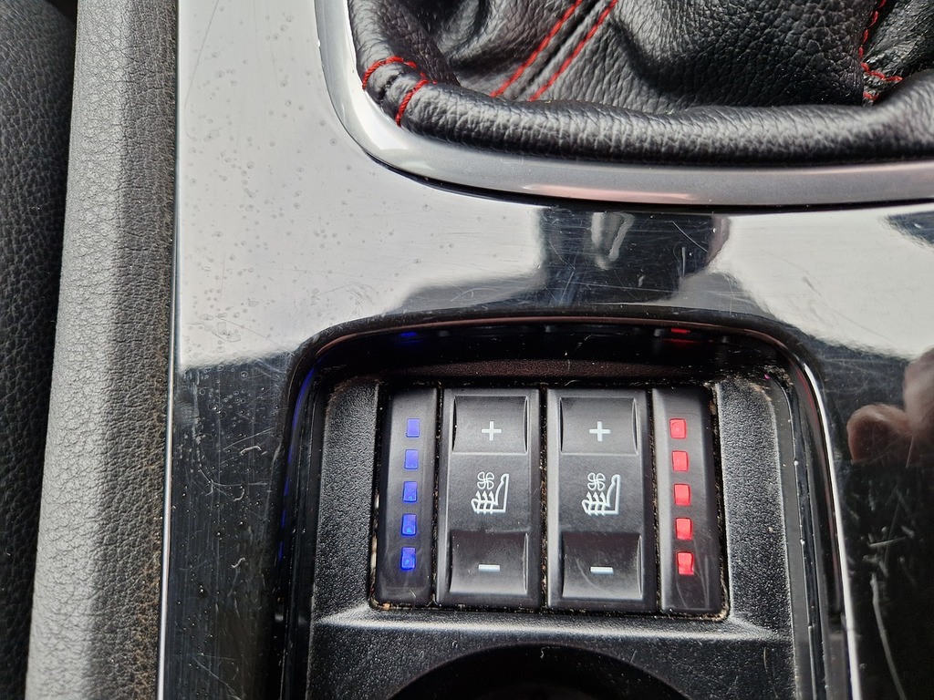 Ford Mondeo Titanium X Black #25