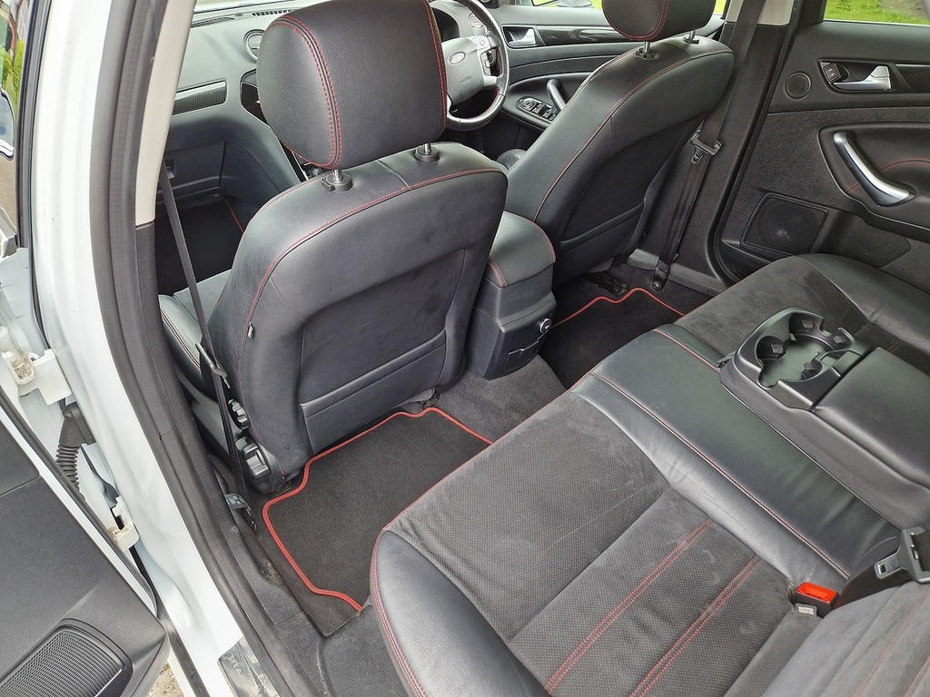 Ford Mondeo Titanium X Black #17
