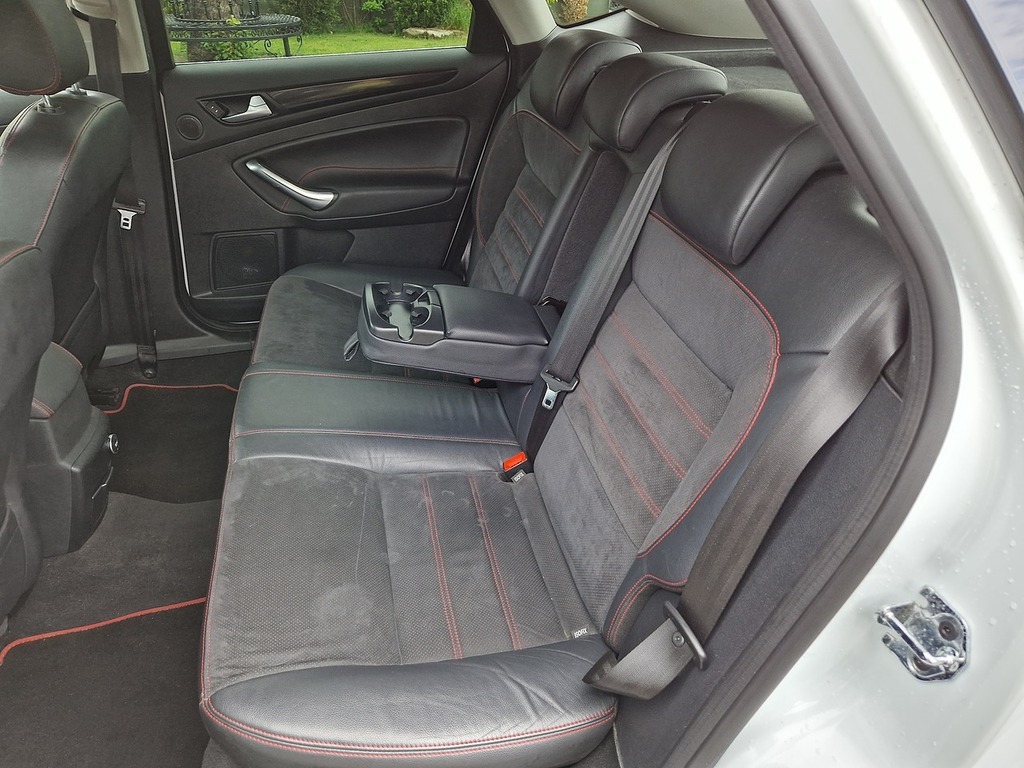 Ford Mondeo Titanium X Black #15
