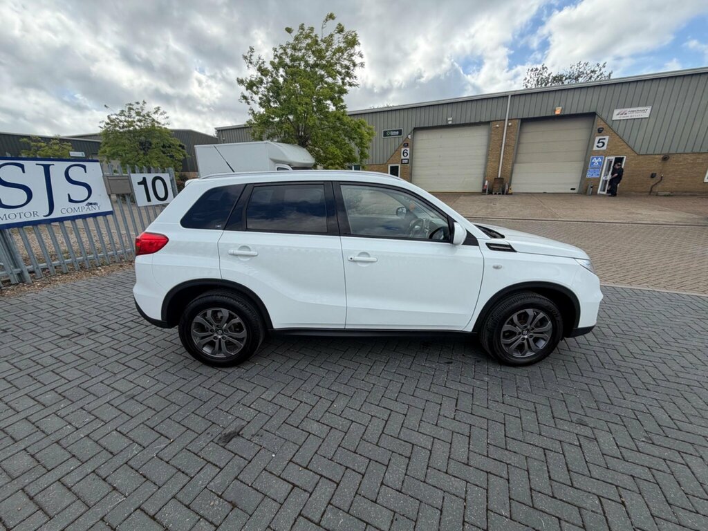 Suzuki Vitara 1.6 Sz4 Euro 6 Ss White