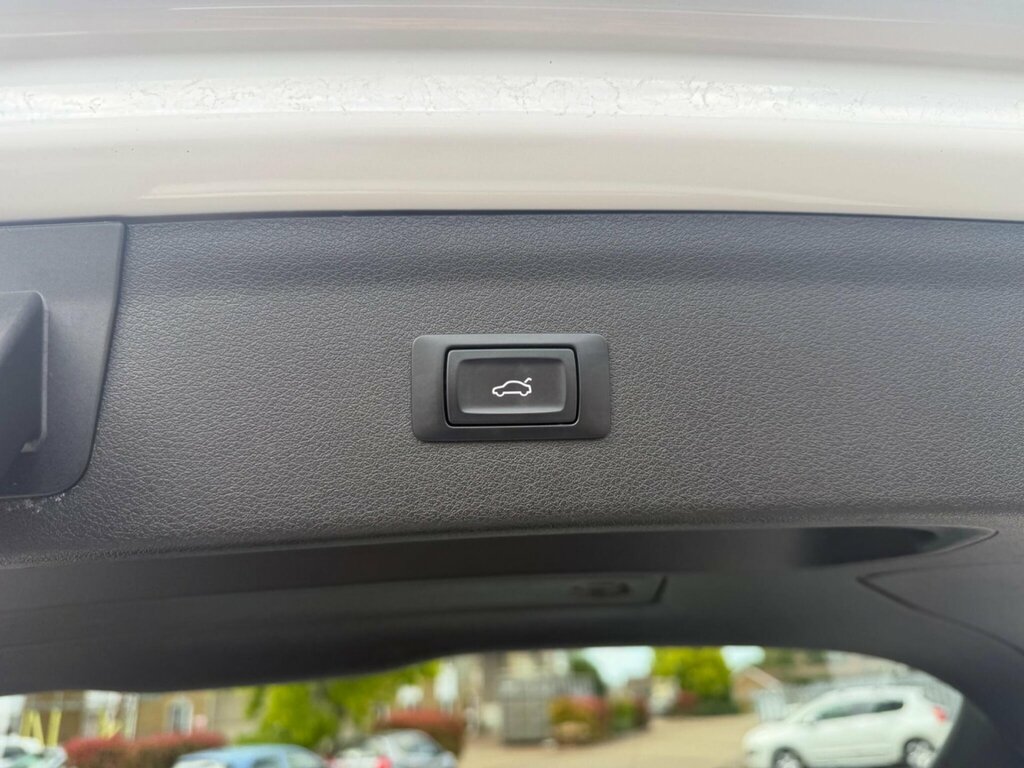 Audi Q3 2.0 Tdi S Line Plus Quattro Euro 6 Ss BK16VOO White #6