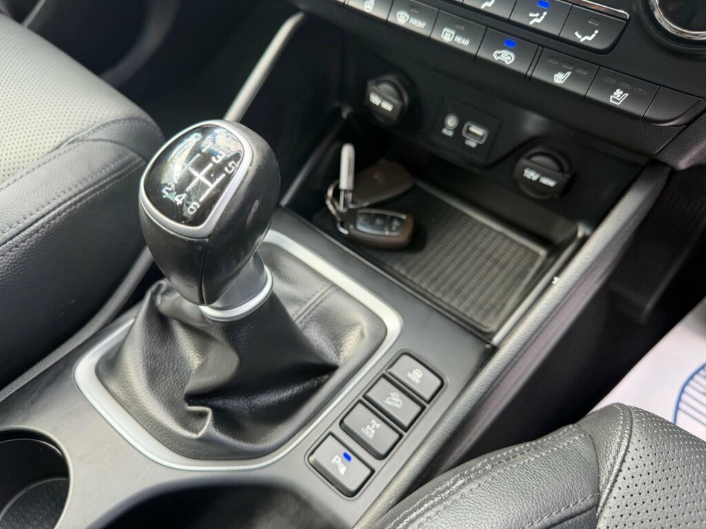 Hyundai Tucson  Grey #37
